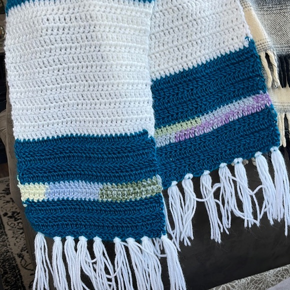 NEW Handmade Blue and White Crochet Scarf - Picture 1 of 3